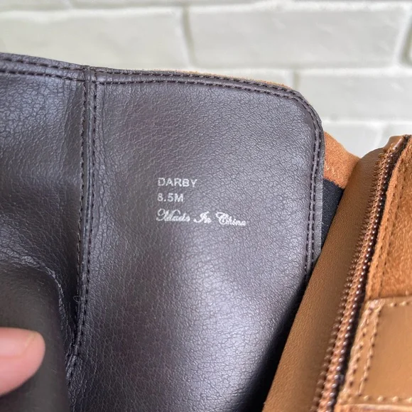 Brown zip boots - Picture 9 of 10